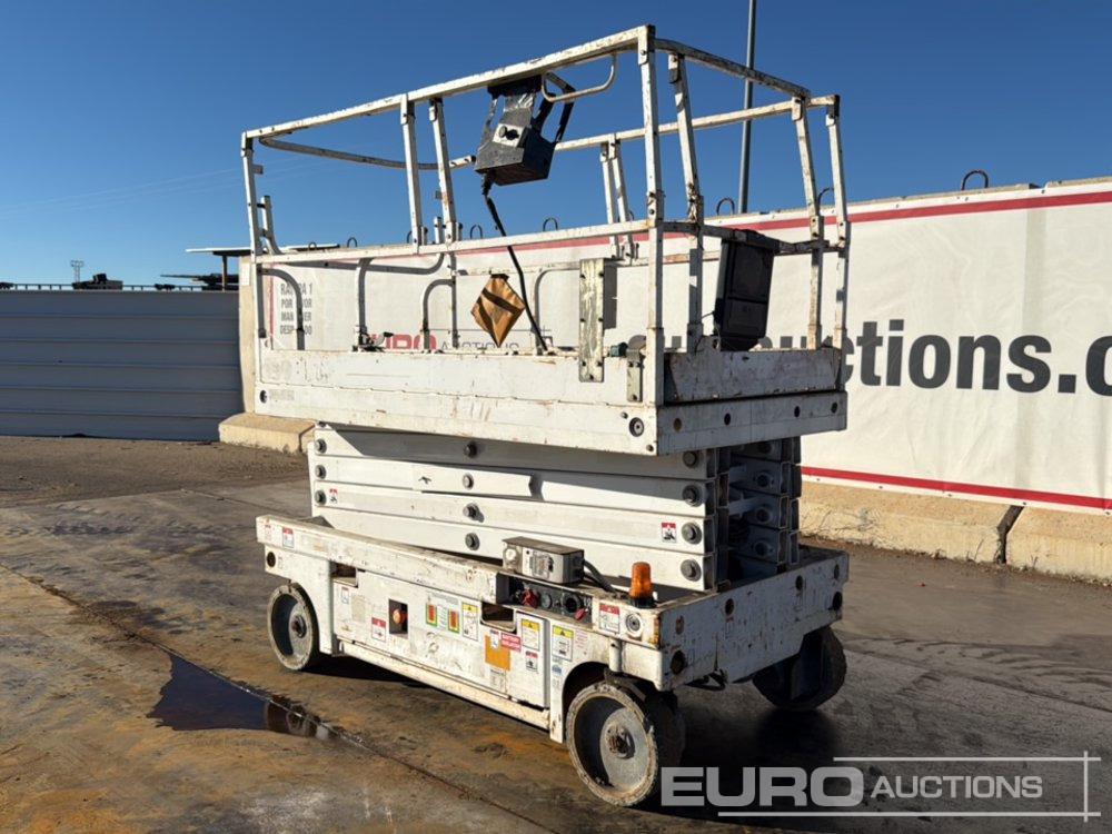 2014 Haulotte Compact 12 - Šķērveida pacēlājs: foto 3 2014 Haulotte Compact 12 - Šķērveida pacēlājs: foto 3