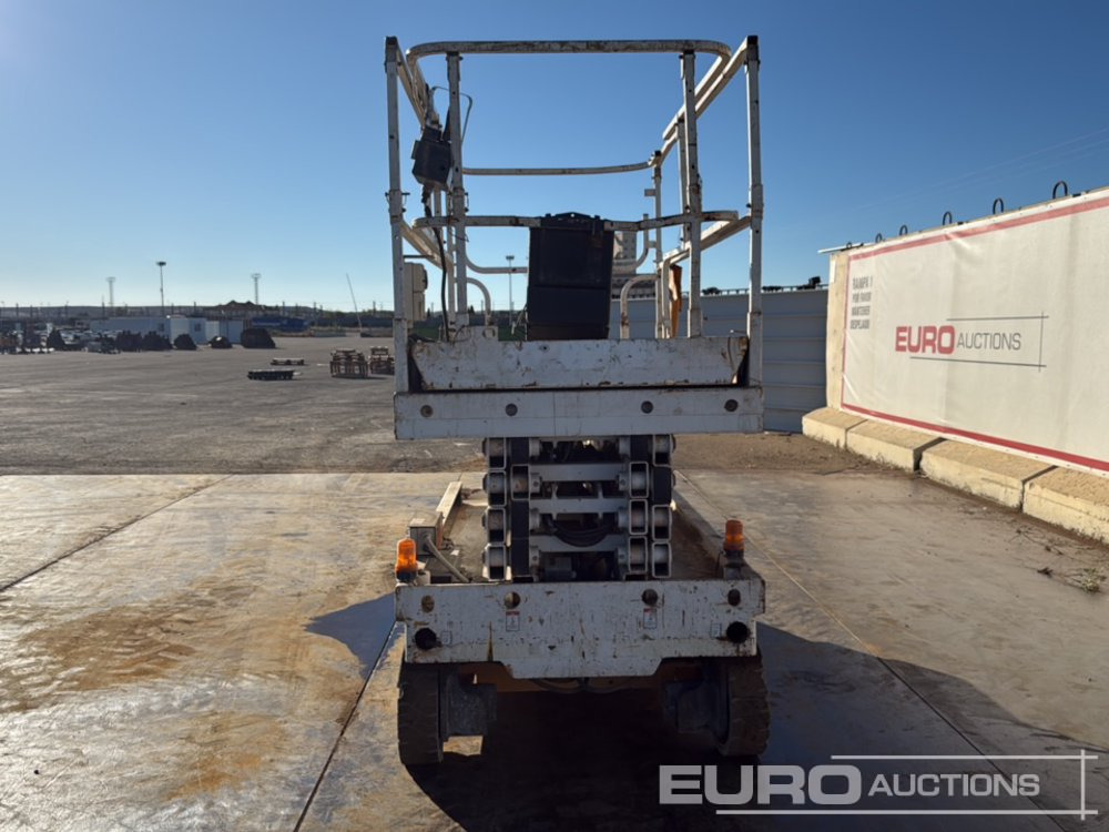 2014 Haulotte Compact 12 - Šķērveida pacēlājs: foto 4 2014 Haulotte Compact 12 - Šķērveida pacēlājs: foto 4