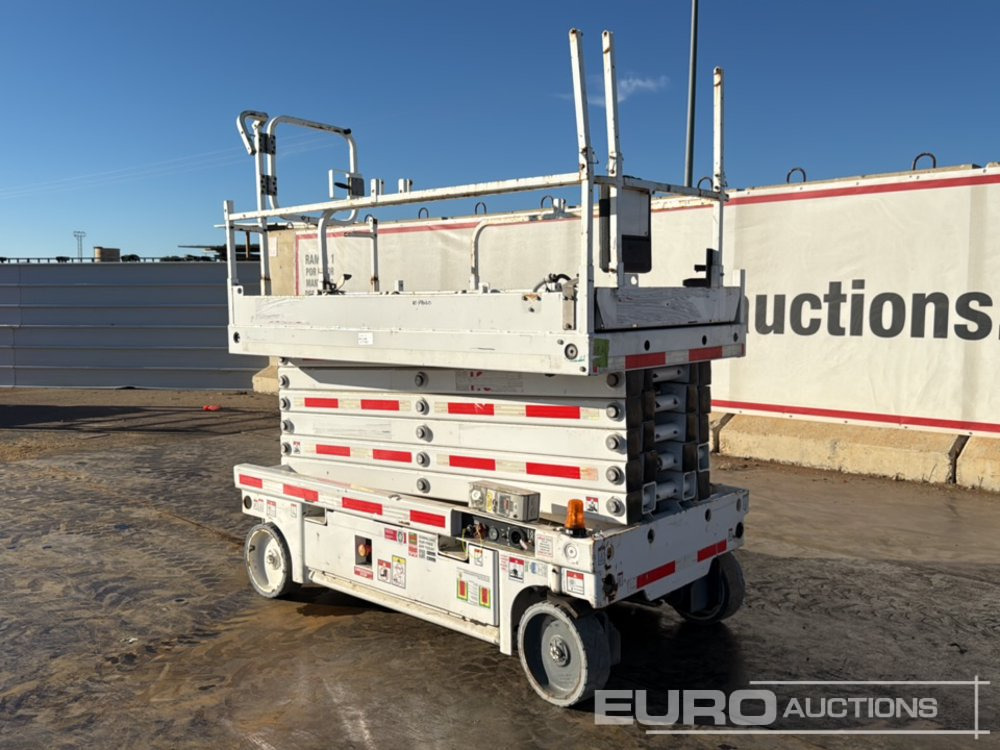 2015 Haulotte Compact 14 - Šķērveida pacēlājs: foto 3 2015 Haulotte Compact 14 - Šķērveida pacēlājs: foto 3