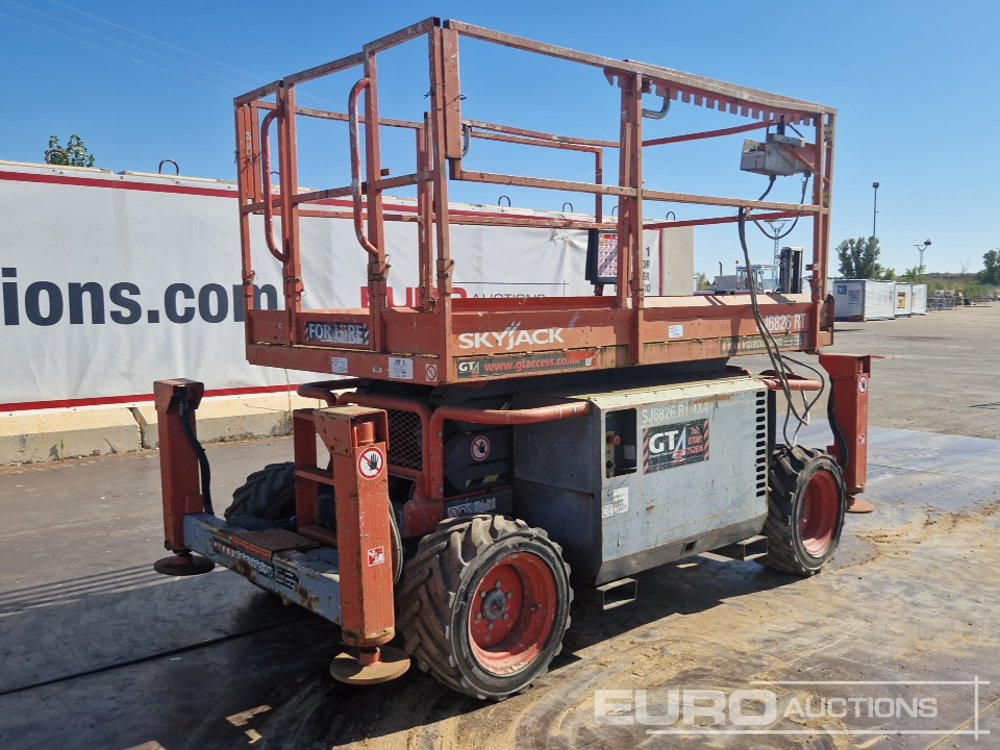 2015 SkyJack SJ6826RT - Pacēlājs: foto 1 2015 SkyJack SJ6826RT - Pacēlājs: foto 1