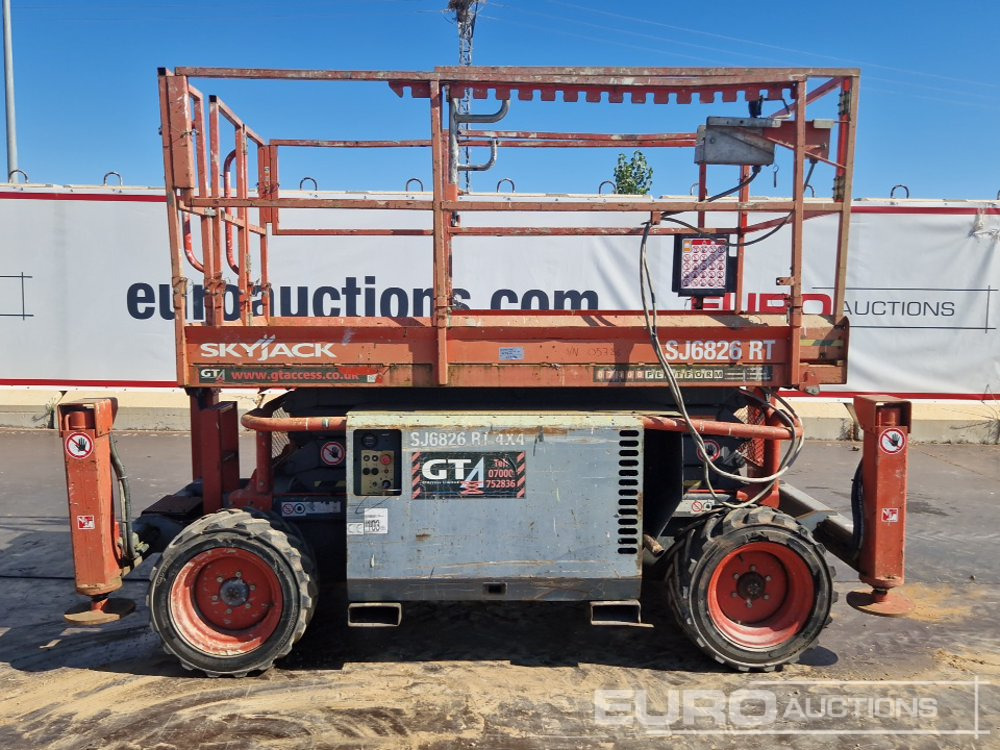 2015 SkyJack SJ6826RT - Pacēlājs: foto 2 2015 SkyJack SJ6826RT - Pacēlājs: foto 2