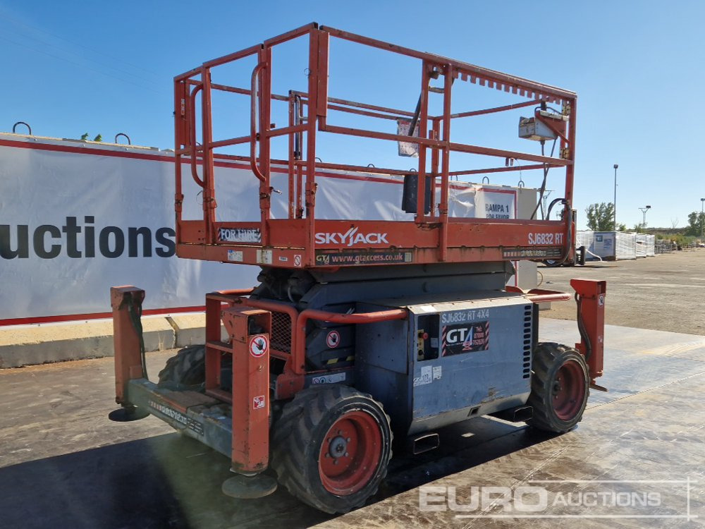 2015 SkyJack SJ6832RT - Šķērveida pacēlājs: foto 1 2015 SkyJack SJ6832RT - Šķērveida pacēlājs: foto 1
