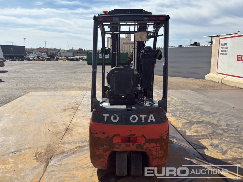 2015 Toyota 8FBET18 - Elektroiekrāvējs: foto 4 2015 Toyota 8FBET18 - Elektroiekrāvējs: foto 4