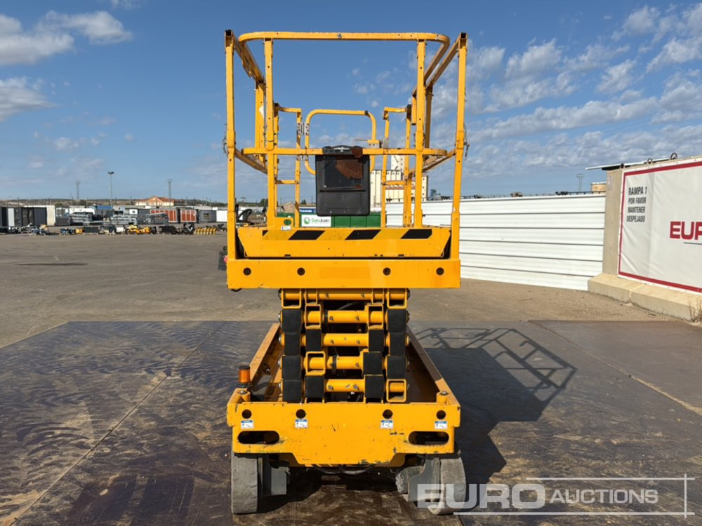 2016 Haulotte Compact 14 - Pacēlājs: foto 4 2016 Haulotte Compact 14 - Pacēlājs: foto 4