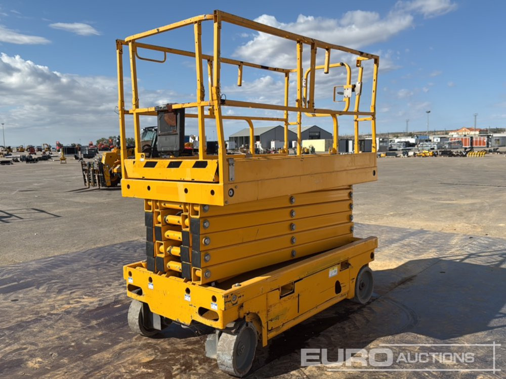 2016 Haulotte Compact 14 - Pacēlājs: foto 5 2016 Haulotte Compact 14 - Pacēlājs: foto 5