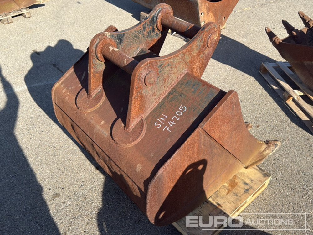 42" Digging Bucket to suit Backhoe Loader - Kauss: foto 4 42" Digging Bucket to suit Backhoe Loader - Kauss: foto 4