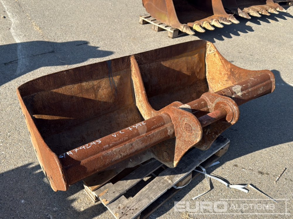72" Ditching Bucket to suit Backhoe Loader - Kauss: foto 4 72" Ditching Bucket to suit Backhoe Loader - Kauss: foto 4