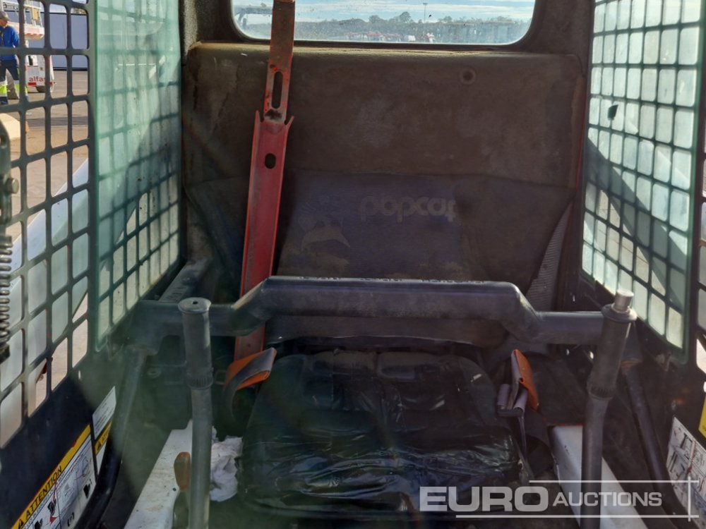 Kompaktiekrāvējs Bobcat 553: foto 20