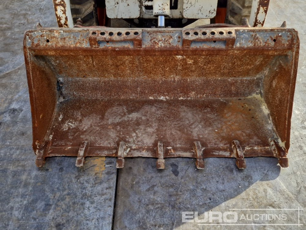 Kompaktiekrāvējs Bobcat 553: foto 14