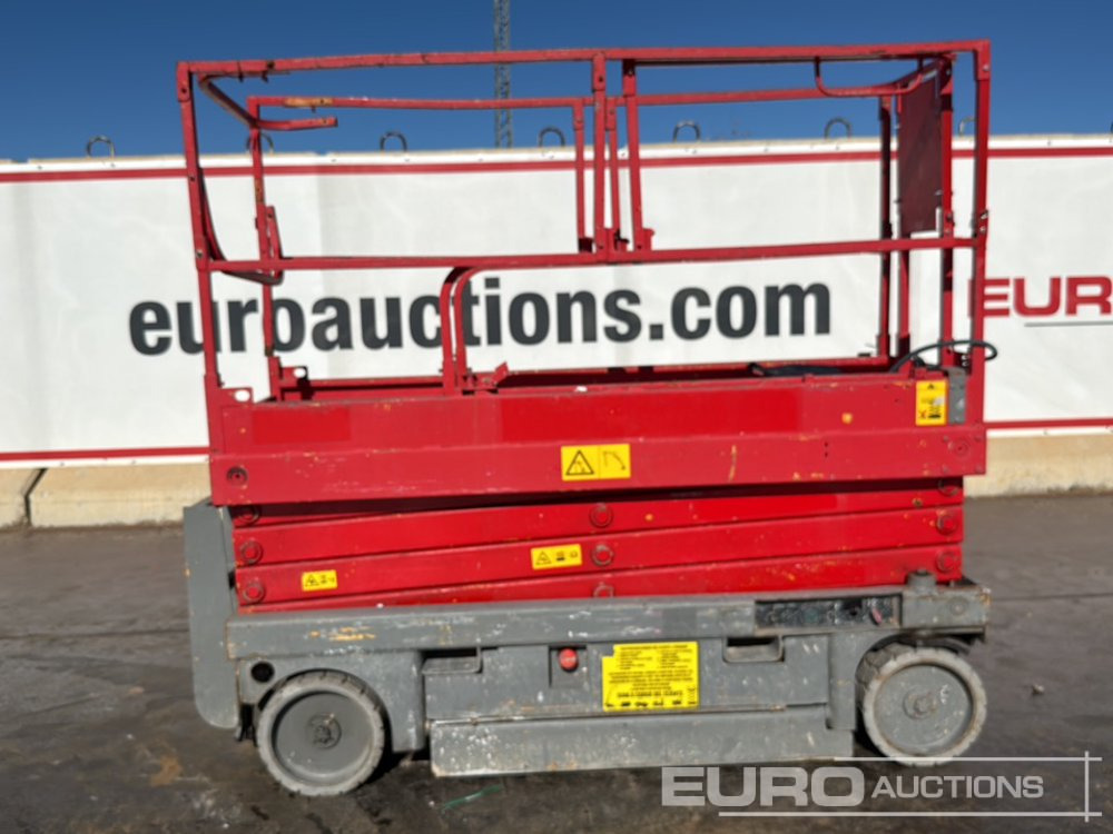 Haulotte COMPACT10N - Šķērveida pacēlājs: foto 2 Haulotte COMPACT10N - Šķērveida pacēlājs: foto 2