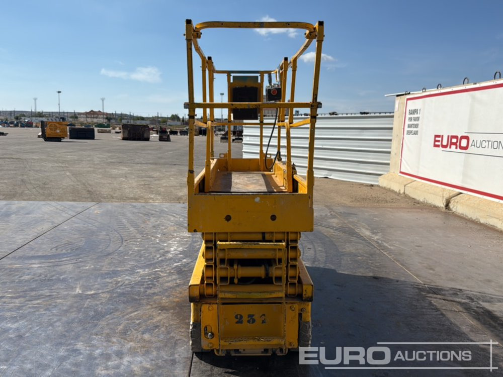 Haulotte Compact 10N - Pacēlājs: foto 4 Haulotte Compact 10N - Pacēlājs: foto 4