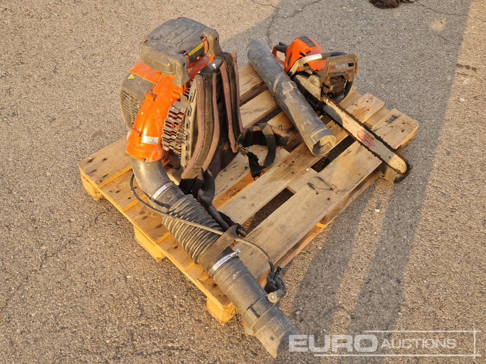 Husqvarna 562XP Gasoline Chainsaw, 580BTS Backpack Leaf Blower - Celtniecības maisītājs: foto 3 Husqvarna 562XP Gasoline Chainsaw, 580BTS Backpack Leaf Blower - Celtniecības maisītājs: foto 3