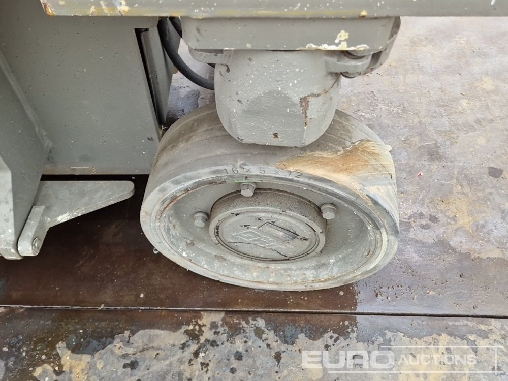 Pacēlājs JLG 2630ES: foto 12