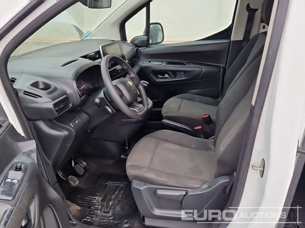 Komercauto 2022 Toyota Proace City: foto 24