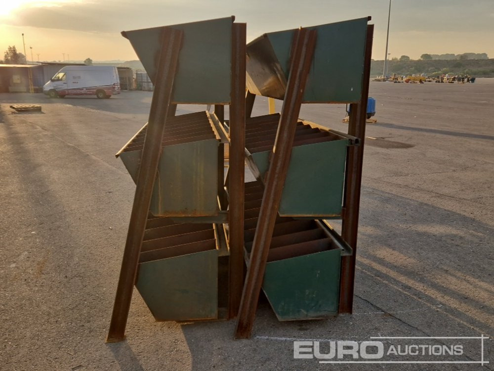 Metalic Shelves (2 of) / Estanterías Metálicas - Celtniecības maisītājs: foto 4 Metalic Shelves (2 of) / Estanterías Metálicas - Celtniecības maisītājs: foto 4