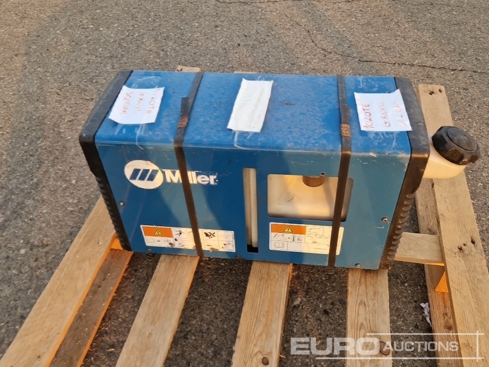 Miller Welding Machine (Incomplete) - Celtniecības maisītājs: foto 5 Miller Welding Machine (Incomplete) - Celtniecības maisītājs: foto 5