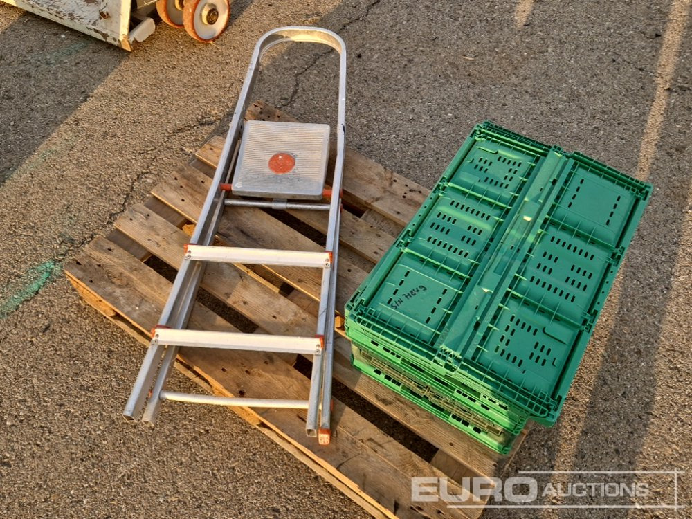 Pallet of Fruit Storage Trays, Step Ladder - Celtniecības maisītājs: foto 2 Pallet of Fruit Storage Trays, Step Ladder - Celtniecības maisītājs: foto 2