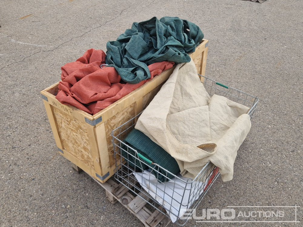 Pallet of Various Mesh Covers - Celtniecības maisītājs: foto 2 Pallet of Various Mesh Covers - Celtniecības maisītājs: foto 2