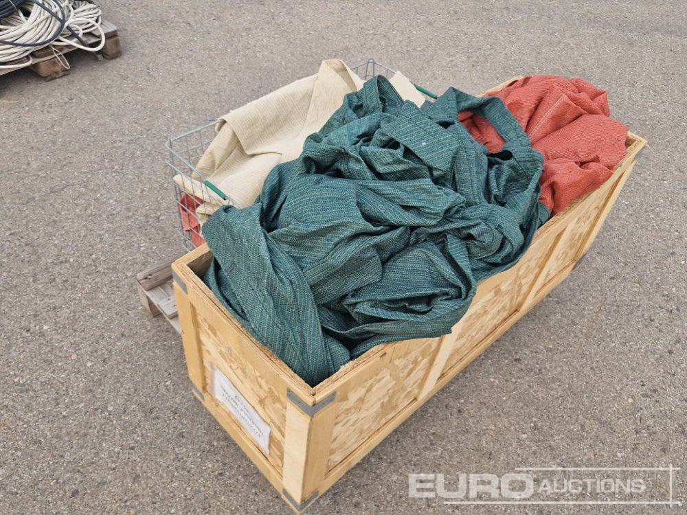 Pallet of Various Mesh Covers - Celtniecības maisītājs: foto 4 Pallet of Various Mesh Covers - Celtniecības maisītājs: foto 4