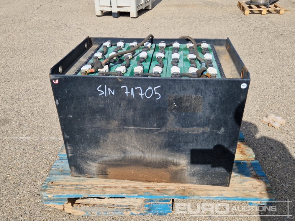 Set of Batteries to suit Electric Forklift - Akumulators - Elektroiekrāvējs: foto 2 Set of Batteries to suit Electric Forklift - Akumulators - Elektroiekrāvējs: foto 2