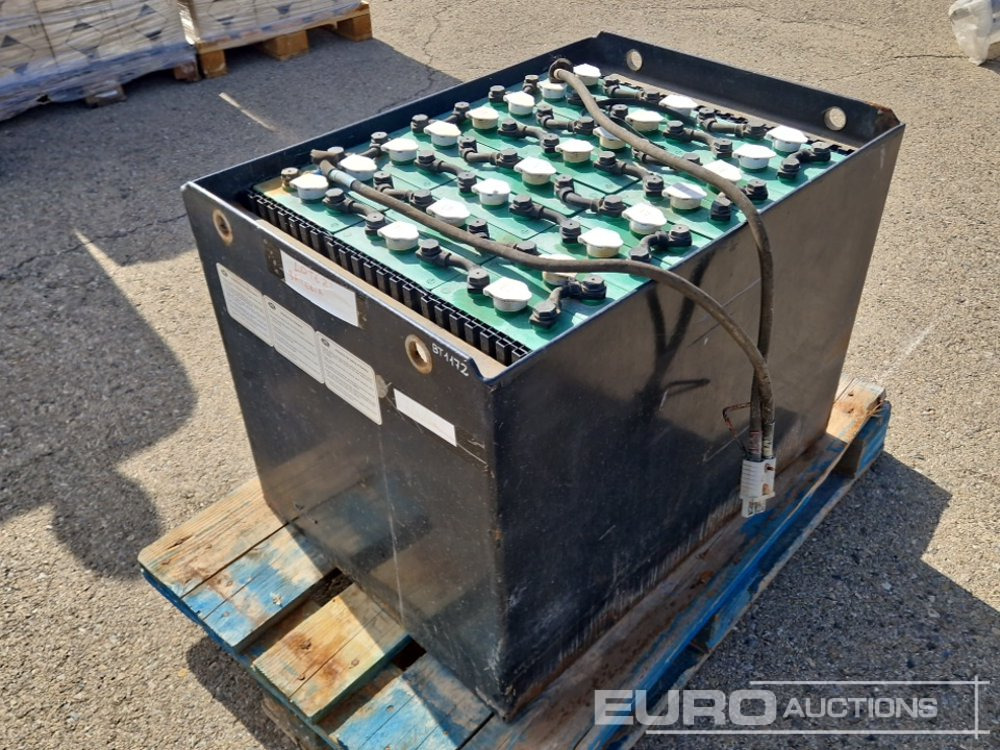 Set of Batteries to suit Electric Forklift - Akumulators - Elektroiekrāvējs: foto 5 Set of Batteries to suit Electric Forklift - Akumulators - Elektroiekrāvējs: foto 5