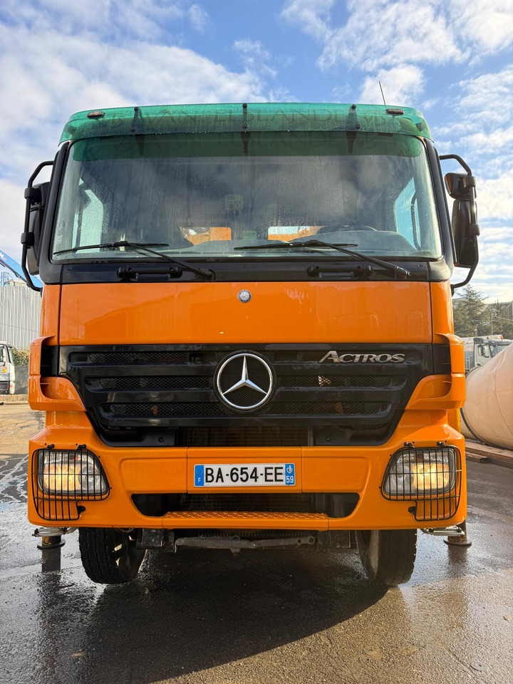 Camion pumi Mercedes Benz Actros 3241 BA-654-EE - Betona sūknis: foto 1 Camion pumi Mercedes Benz Actros 3241 BA-654-EE - Betona sūknis: foto 1