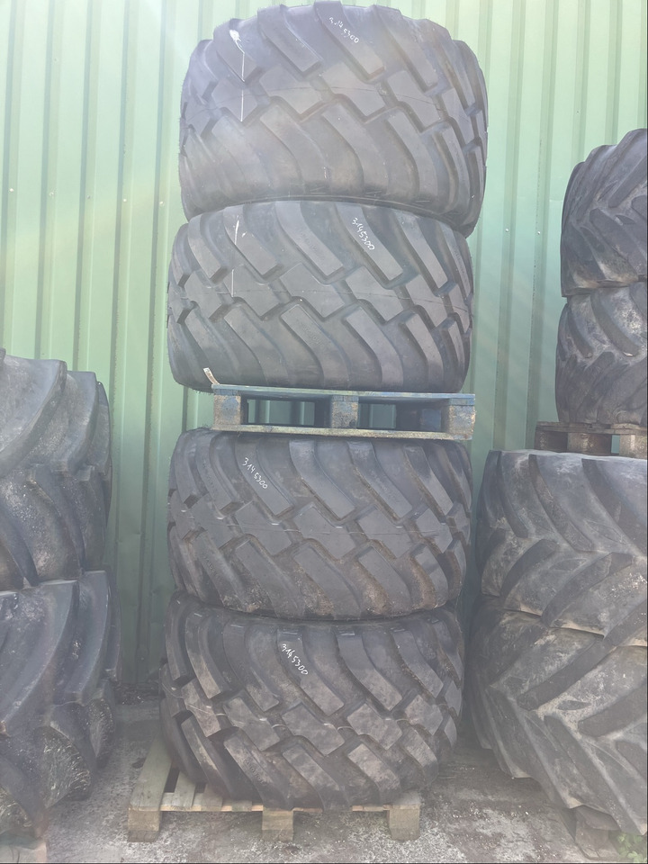 BKT 710/50R26.5 - Riepas un diski: foto 1 BKT 710/50R26.5 - Riepas un diski: foto 1