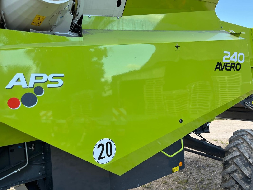 CLAAS Avero 240 - Labības kombains: foto 2 CLAAS Avero 240 - Labības kombains: foto 2