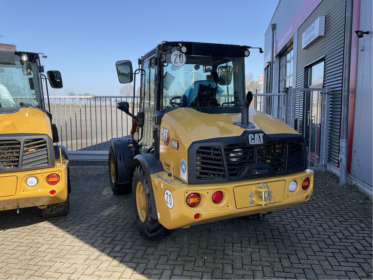 Caterpillar 906 - Riteņu iekrāvējs: foto 2 Caterpillar 906 - Riteņu iekrāvējs: foto 2