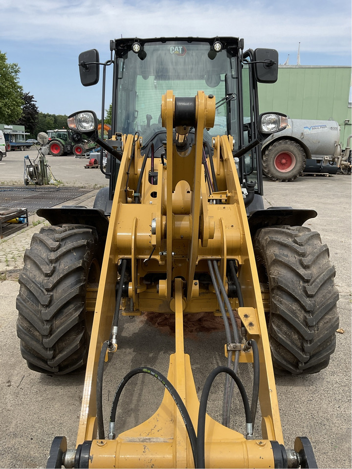 Caterpillar 908 HL - Riteņu iekrāvējs: foto 4 Caterpillar 908 HL - Riteņu iekrāvējs: foto 4