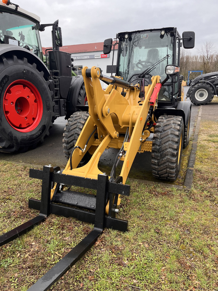 Caterpillar 908HL - Riteņu iekrāvējs: foto 1 Caterpillar 908HL - Riteņu iekrāvējs: foto 1