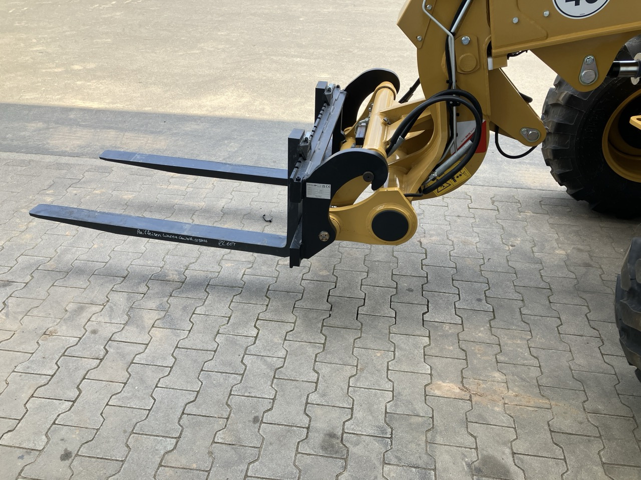 Jaunā Teleskopiskais riteņu iekrāvējs Caterpillar Zeppelin ZL60T: foto 7