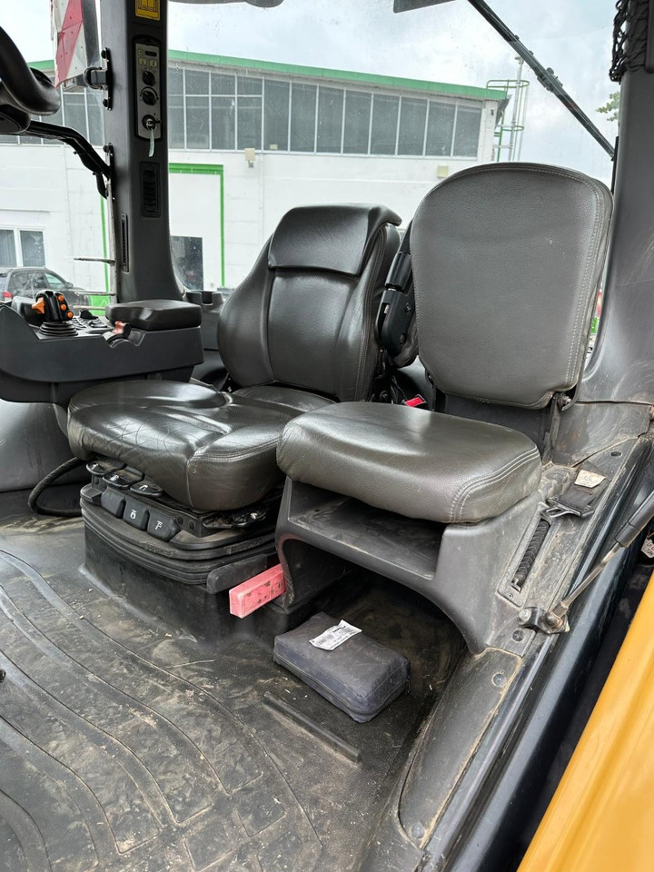 Challenger MT 775 E - Traktors: foto 5 Challenger MT 775 E - Traktors: foto 5