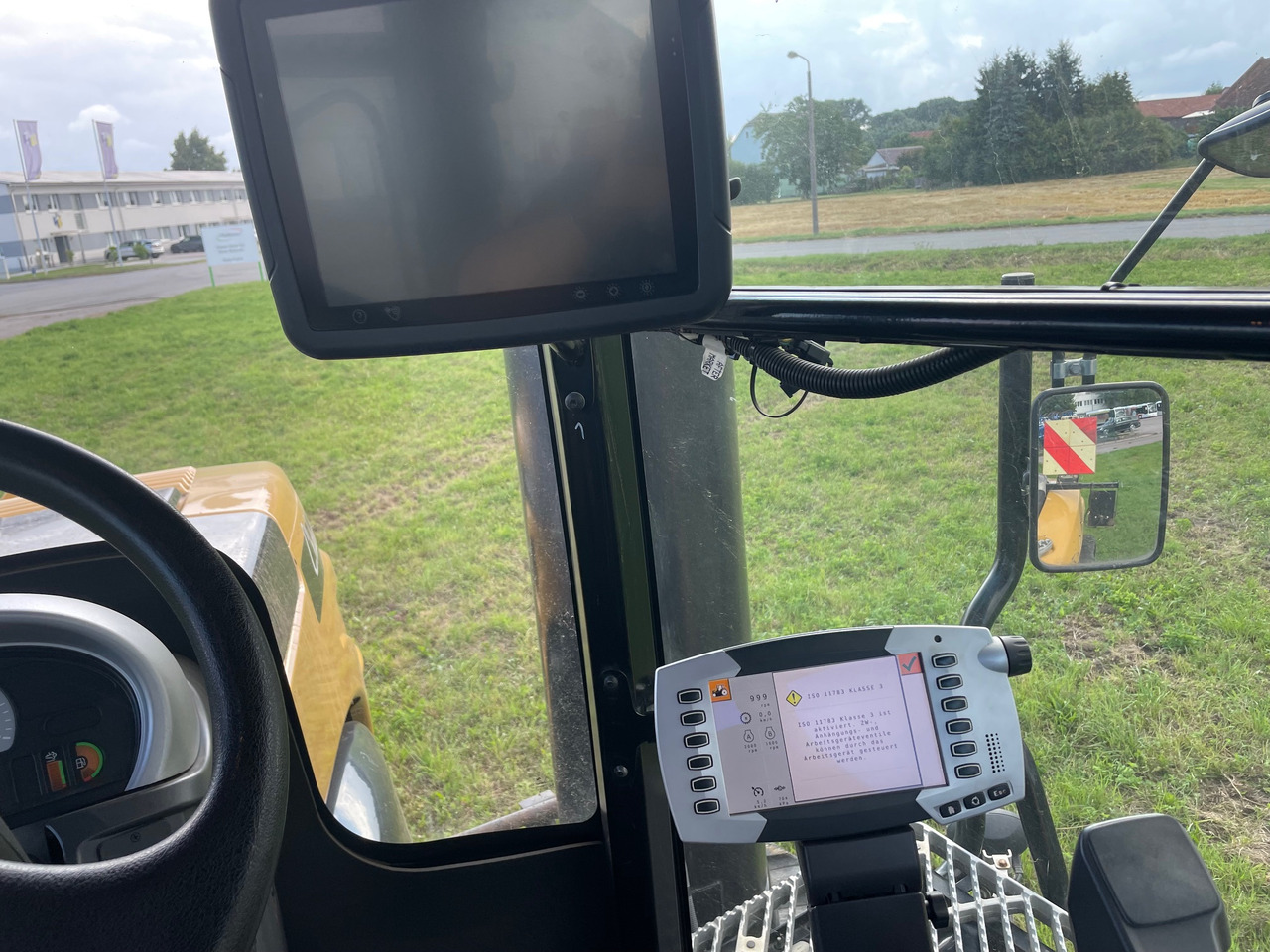 Challenger MT 875 E - Traktors: foto 3 Challenger MT 875 E - Traktors: foto 3