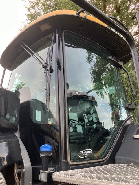 Challenger MT 875 E - Traktors: foto 3 Challenger MT 875 E - Traktors: foto 3