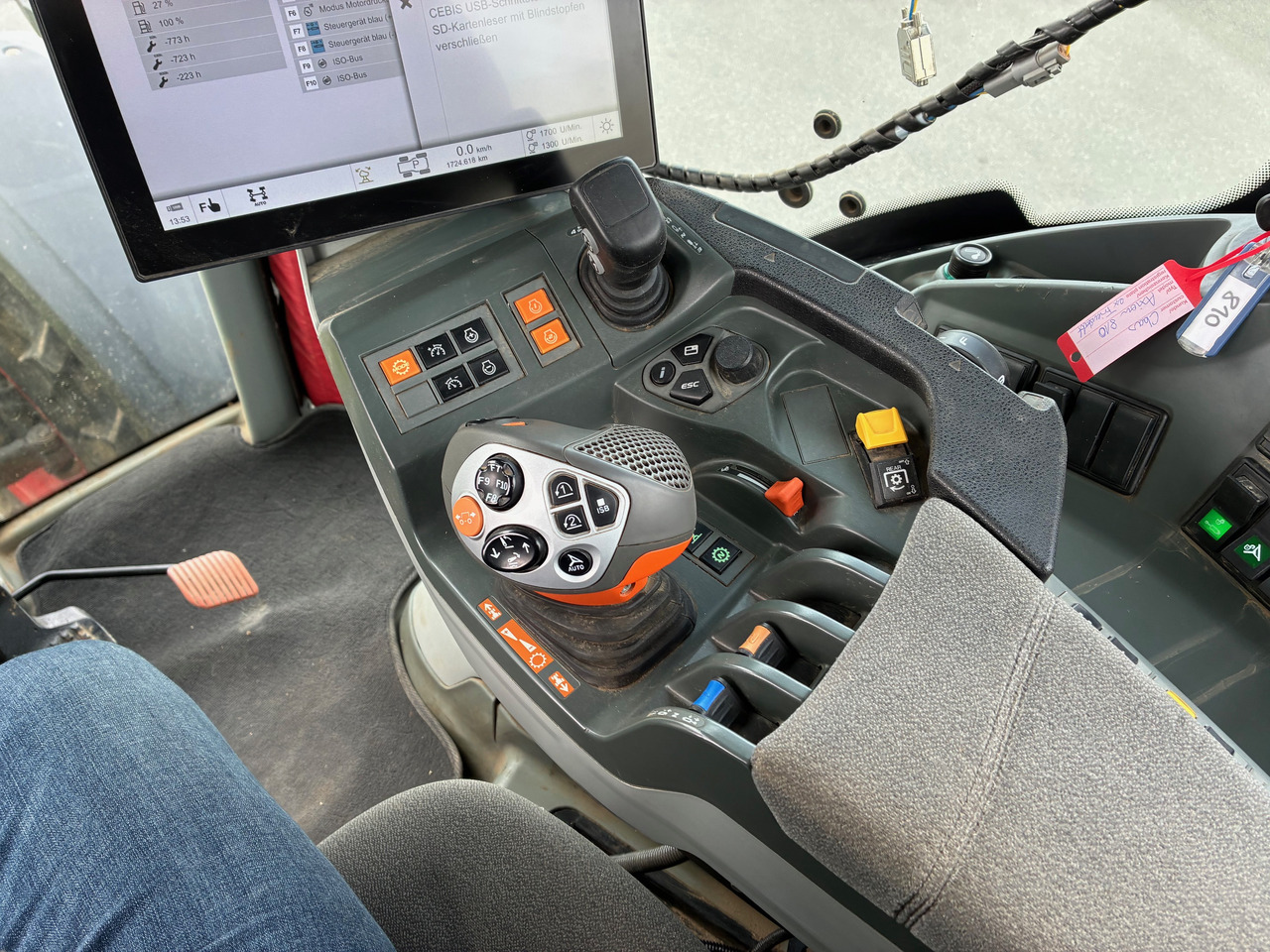 Claas Axion 810 - Traktors: foto 4 Claas Axion 810 - Traktors: foto 4