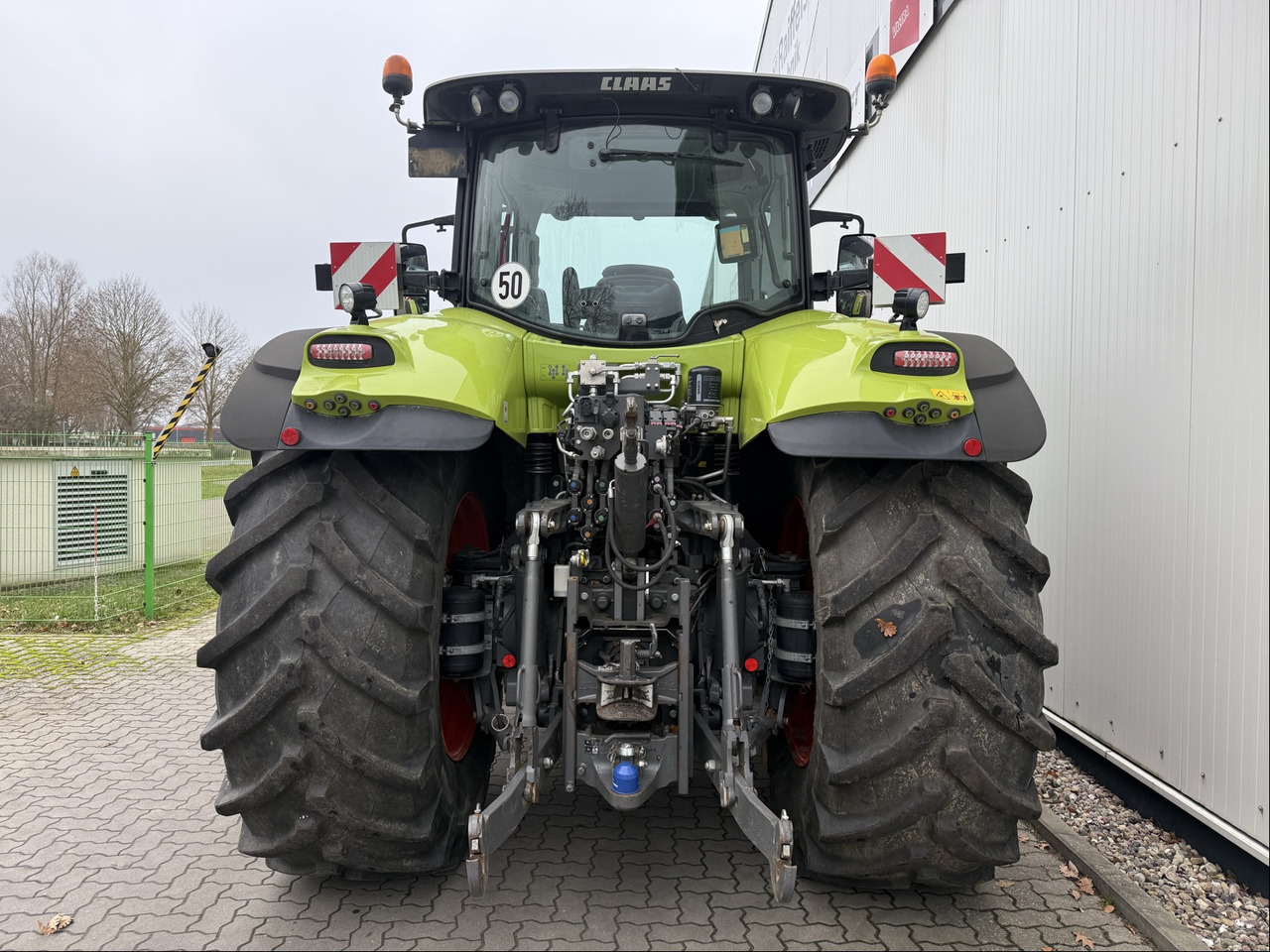 Claas Axion 870 C-Matic - Traktors: foto 5 Claas Axion 870 C-Matic - Traktors: foto 5