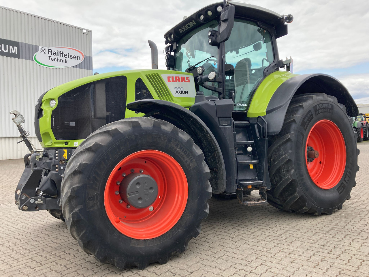 Claas Axion 960 CMATIC - Traktors: foto 1 Claas Axion 960 CMATIC - Traktors: foto 1