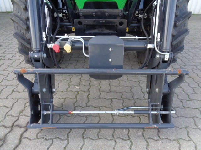 Deutz-Fahr 5080 D Keyline - Traktors: foto 4 Deutz-Fahr 5080 D Keyline - Traktors: foto 4