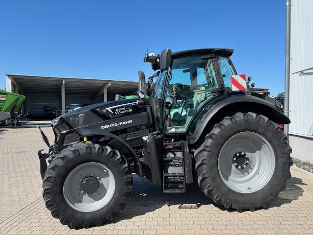 Deutz-Fahr Agrotron 6215 TTV - Warrior - Traktors: foto 1 Deutz-Fahr Agrotron 6215 TTV - Warrior - Traktors: foto 1