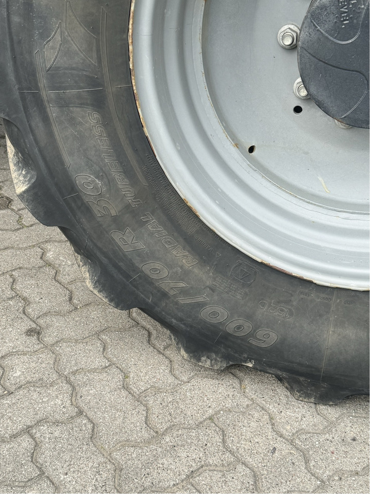 Deutz-Fahr Agrotron 7250 TTV - Traktors: foto 5 Deutz-Fahr Agrotron 7250 TTV - Traktors: foto 5
