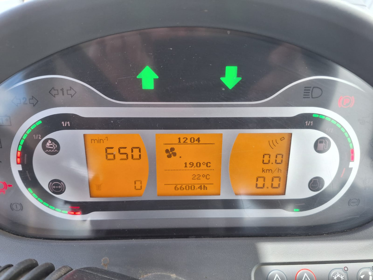 Fendt 1042 Vario S4 ProfiPlus - Traktors: foto 2 Fendt 1042 Vario S4 ProfiPlus - Traktors: foto 2