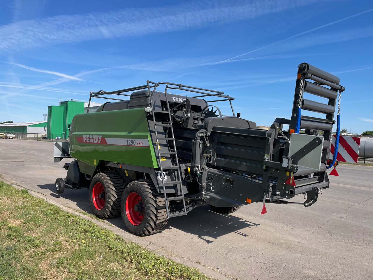 Fendt 1290 XD Cutter Quaderballenpre - Kīpu prese: foto 3 Fendt 1290 XD Cutter Quaderballenpre - Kīpu prese: foto 3