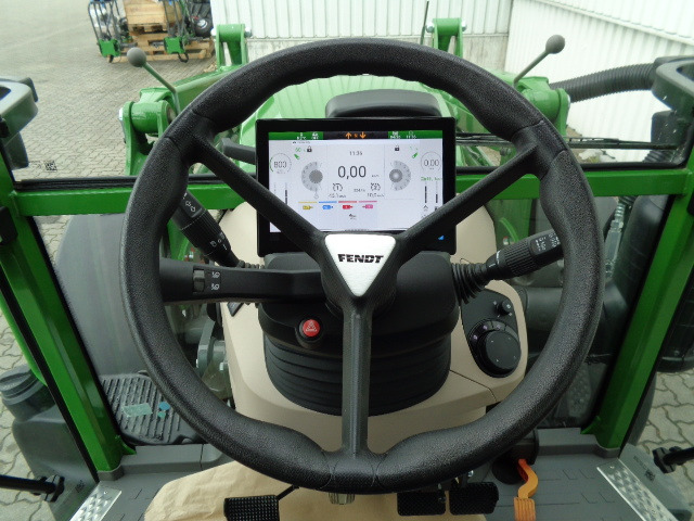Fendt 211 S Vario Gen3 Power - Traktors: foto 4 Fendt 211 S Vario Gen3 Power - Traktors: foto 4