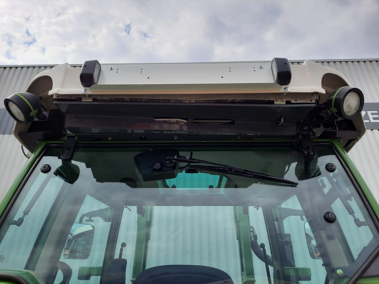 Traktors Fendt 211 Vario: foto 7