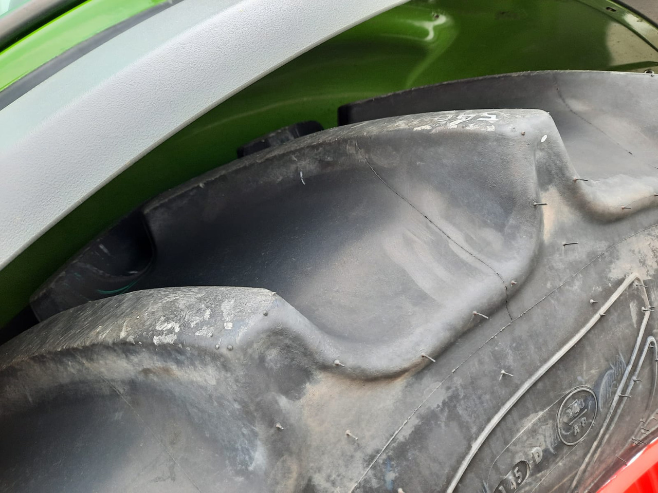 Traktors Fendt 211 Vario: foto 10
