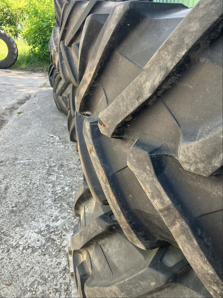 Fendt 2x Komplettrad 540/65R30 TB - Riepas un diski: foto 2 Fendt 2x Komplettrad 540/65R30 TB - Riepas un diski: foto 2