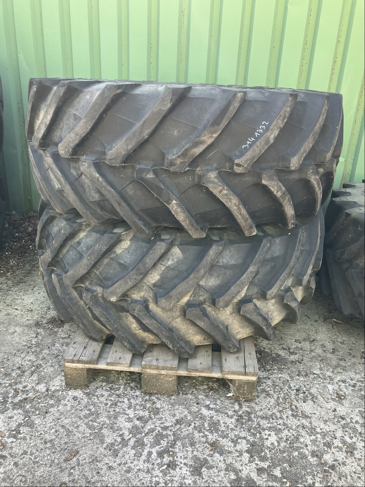 Fendt 2x Komplettrad 540/65R30 TB - Riepas un diski: foto 1 Fendt 2x Komplettrad 540/65R30 TB - Riepas un diski: foto 1