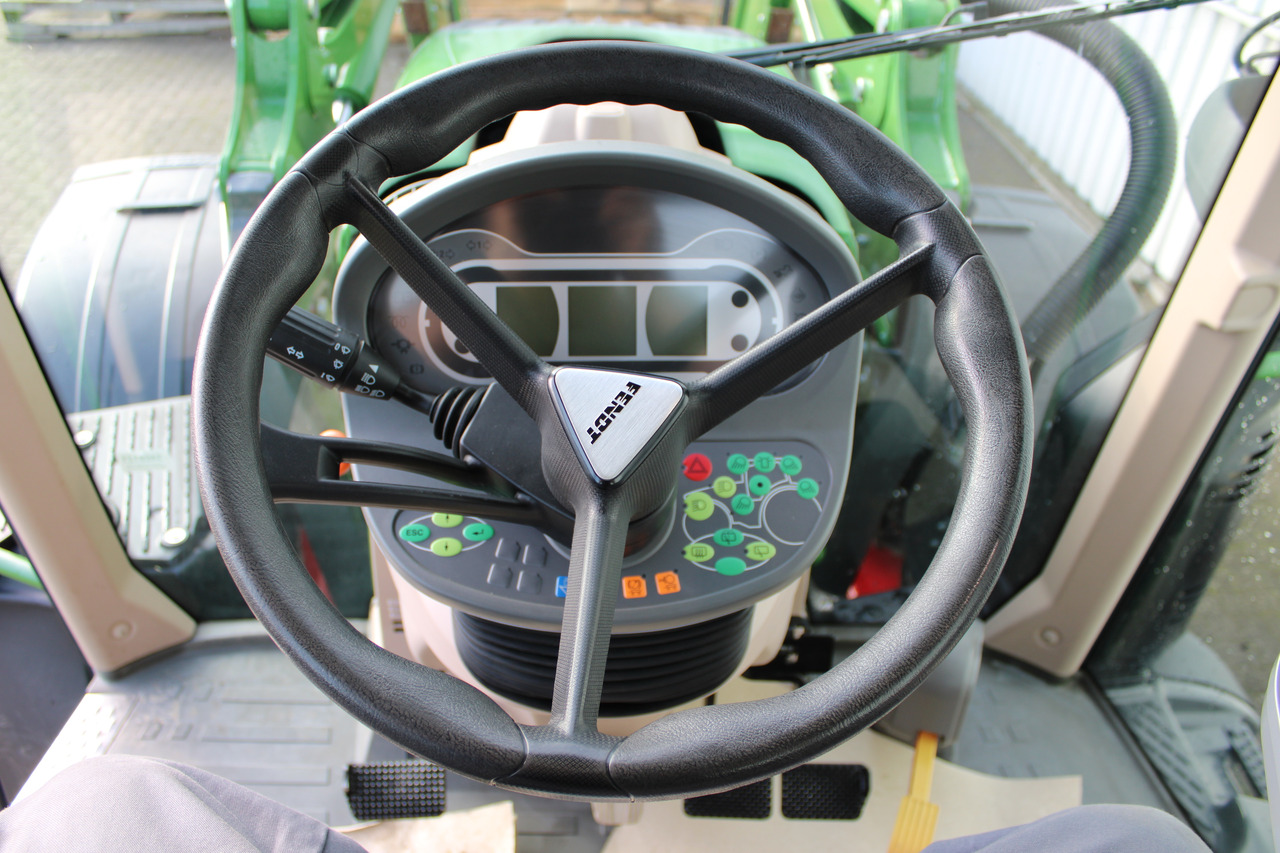 Fendt 516 Vario S4 PowerPlus - Traktors: foto 5 Fendt 516 Vario S4 PowerPlus - Traktors: foto 5