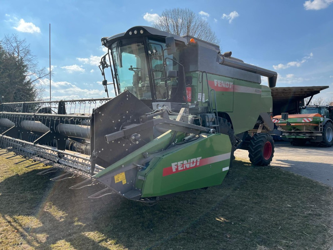 Fendt 5225 E 5,50m PowerFlow Schneidwerk - Labības kombains: foto 2 Fendt 5225 E 5,50m PowerFlow Schneidwerk - Labības kombains: foto 2